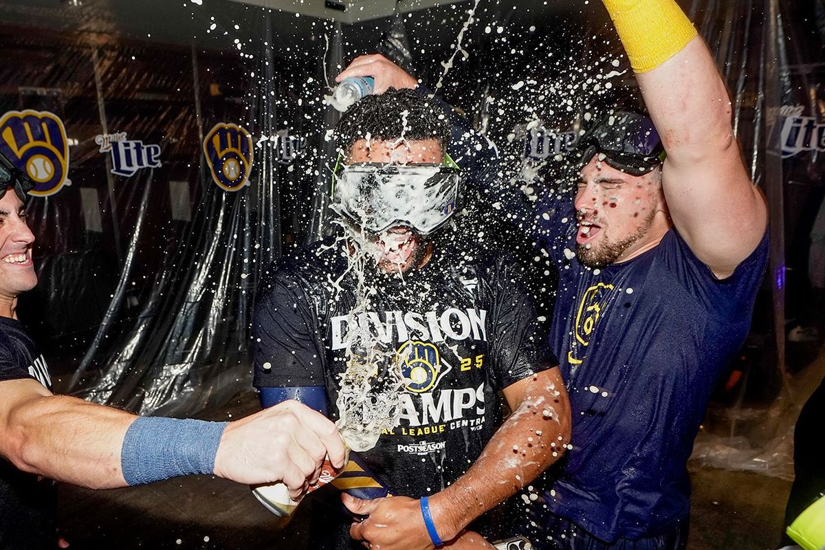 Brewers's tweet image. Old enough to drink this time 😭

@Bryanchourio11