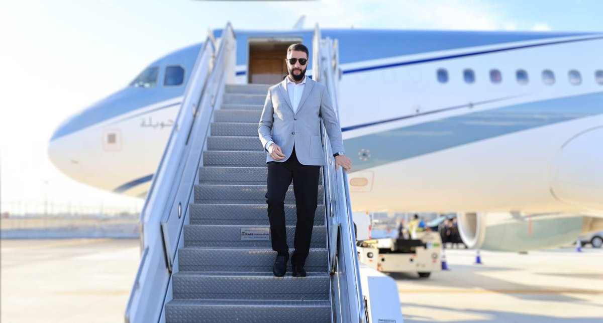 First pictures — #Syria President Ahmed al-Sharaa has touched down in #NewYork for #UNGA. 

The first Syrian President to do so since 1967 — in 58yrs.
