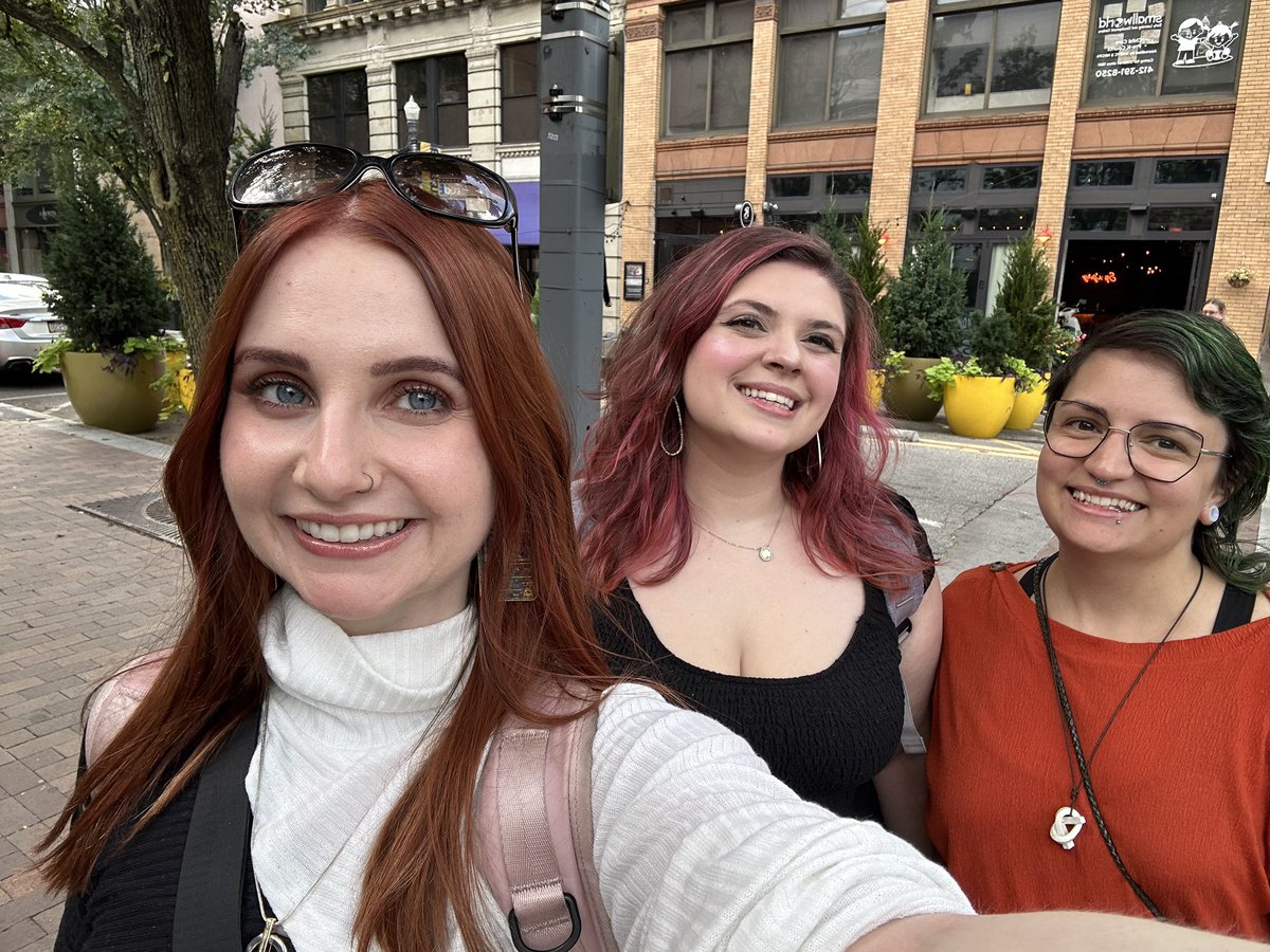 Pheebs💕✨ tweet media