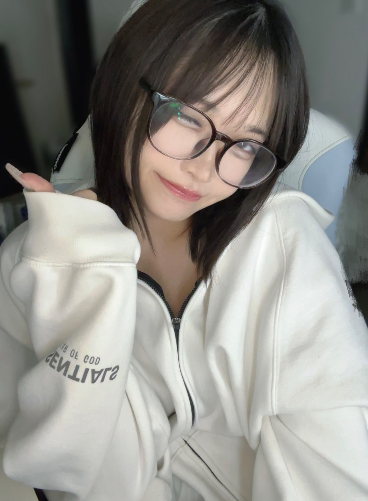 その他 toshi hq720.jpg?sqp=-
