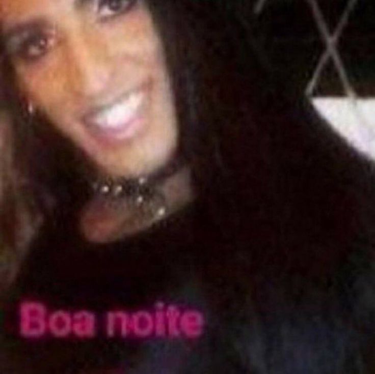 amo que eh canon que o lestat pode se apaixonar por mil pessoas mas o louis sempre será o amor da vida dele