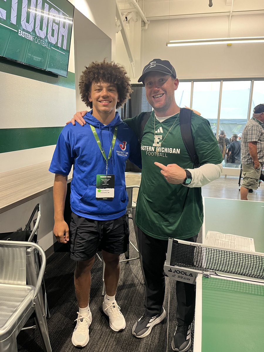 t_paulone13's tweet image. Thank you @CoachSDugan for having @jaycepowell12 (c/o 2027) on a game day visit ! @EasternMichU