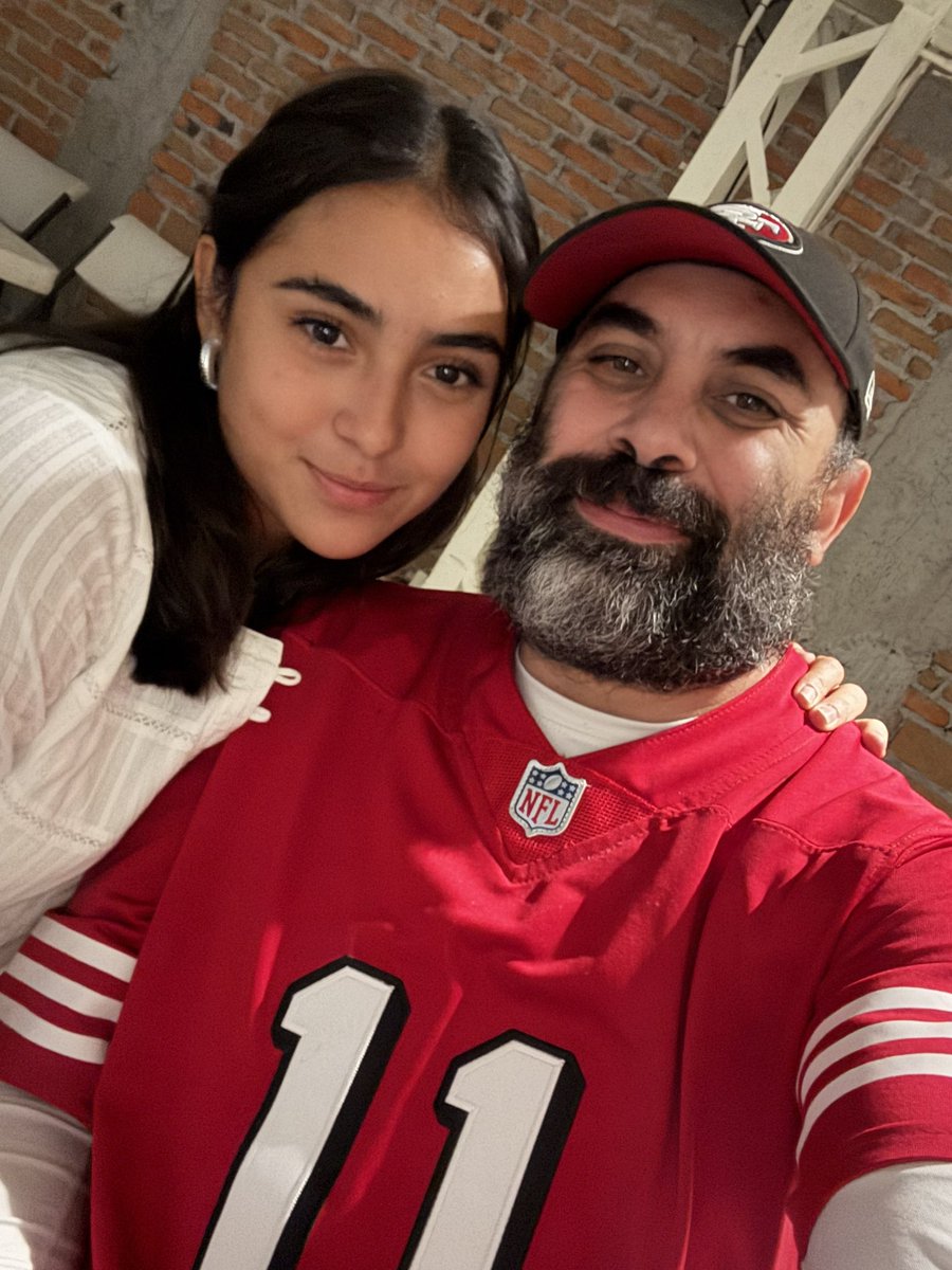 Apoyando a los <a href="/49ers/">San Francisco 49ers</a> <a href="/49ersESP/">49ers en Español</a> en #foximpactonfl con la mejor compañía… <a href="/pepesegarra/">Pepe Segarra</a> <a href="/FOXImpactoNFL/">FOX Impacto NFL</a>