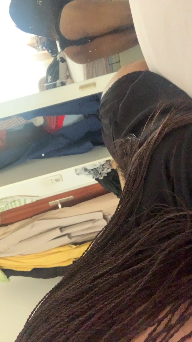 22 f horny, most attractive guy or muscular  in my dms gets to see me rub my pussy🤭  #nsfwtwt #horny #trade