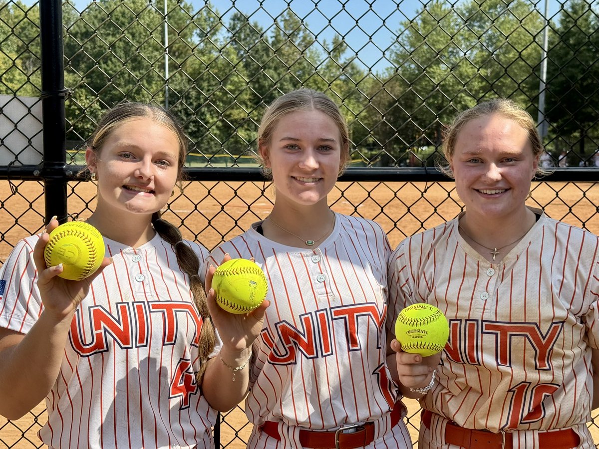 UnityRussel's tweet image. 💣💣💣Sorry about all the noise complaints - We just couldn’t help ourselves!!! The bats were 🔥firing🔥on all cylinders this weekend in Rock Hill at the @PGFnetwork Cardinals Clash. Congratulations to Lilly Creef, @HadleyLawson08, and @GracieBowers_16 on their HR blasts. Getting…