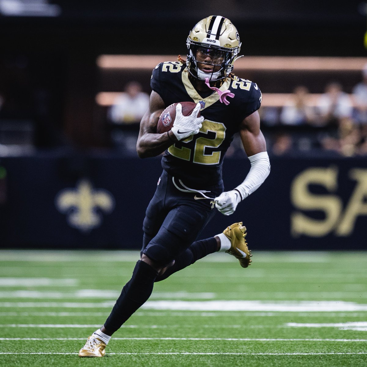 SaintsPR's tweet image. With his 40-yard punt return in the fourth quarter today, Rashid Shaheed now has 756 career punt return yards, surpassing Reggie Bush to move into 5th all-time in @Saints history.