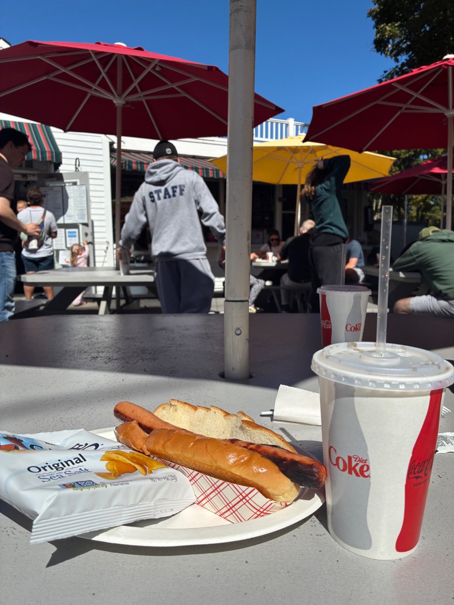 CapeCodBars's tweet photo. Gorgeous weekend on the #CapeCodRailTrail.
I’ve become a regular at JT’s Seafood close to the trail in #Brewster.
Hot dog & chips $6.99 #CheapEats #CapeCod https://t.co/5xzju6PNGQ