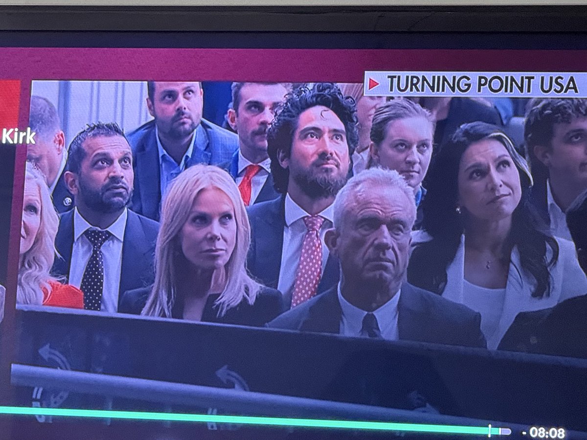 Groundhog ๐บ๐ธ (@imt45p) on Twitter photo Are they all in on it? They look like they are trapped. Let them all go Trump!
#TrumpRocks KILL THE DEEP STATE! 
Donโt trust any of these mother fuckers! Are they all in on it? They look like they are trapped. Let them all go Trump!
#TrumpRocks KILL THE DEEP STATE! 
Donโt trust any of these mother fuckers!