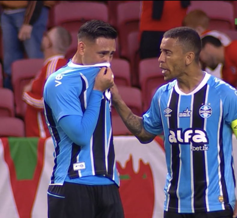 Gremistao1903's tweet photo. 🚨ATENÇÃO! 

Erick Noriega, o GRÊMIO ESTÁ CONTIGO! 🇪🇪 https://t.co/GOU5f7juAt