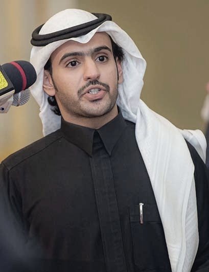 والله ما تاخذ شاعرٍ حربي و من راس العمور 
حتى لو أنه يبن عاصي في بلد غير بلده 

- ابن سعد الشاماني