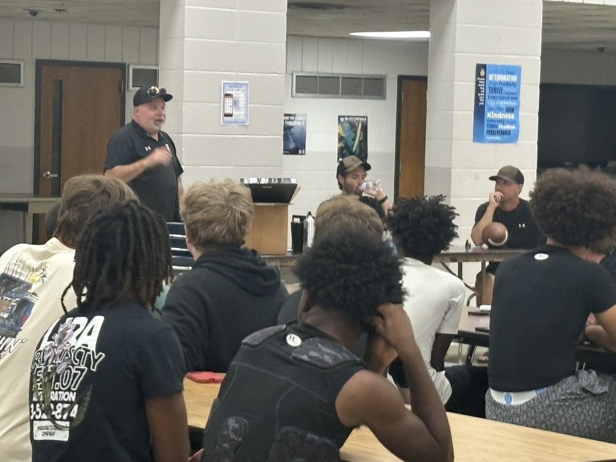 tswellis's tweet photo. A big THANK YOU to The Rock and Pastor Matt Tidmore for providing the delicious pregame meal and devotion before our game with Forrest.  Your devotion on having the right mindset was spot on.  Your support and generosity mean a lot to our team—we truly appreciate you🧡🖤🧡🖤 

#onceatigeralwaysatiger
#fridaynightlights
#GoTigers
#TigerNation
#FN5GL
#sweepstakes
#fridaynightlights
@T-Mobile