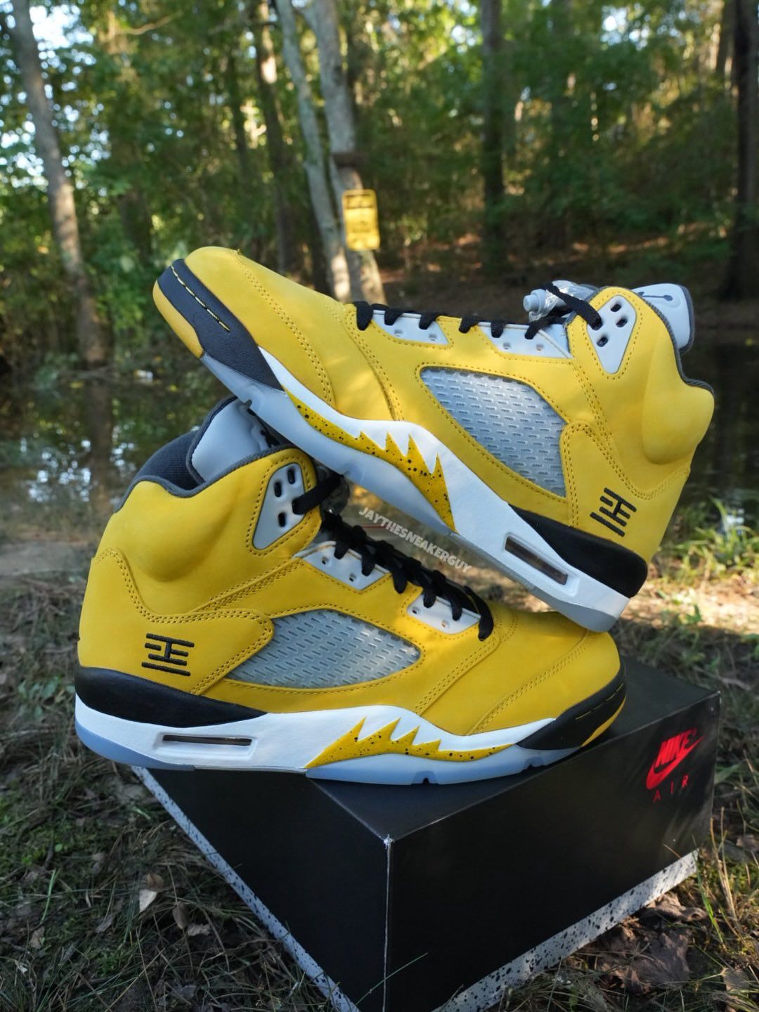 【現物写真あり】Air Jordan 5 Retro Yellow Air Jordan 5 “Tokyo” Color: Varsity Maize/Wolf Grey Style