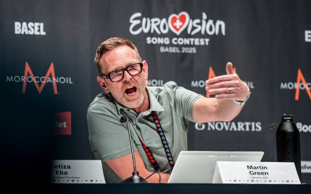 ELYSACharts's tweet photo. 🚨 Estonian rising star ELYSA announces she plans to become the new Director of the Eurovision Song Contest at the EBU assembly.

“It’s time to give this contest a glow up and kick Martin Green &amp; Israel out. Say no to dictatorship!” https://t.co/2YPEzi1USY
