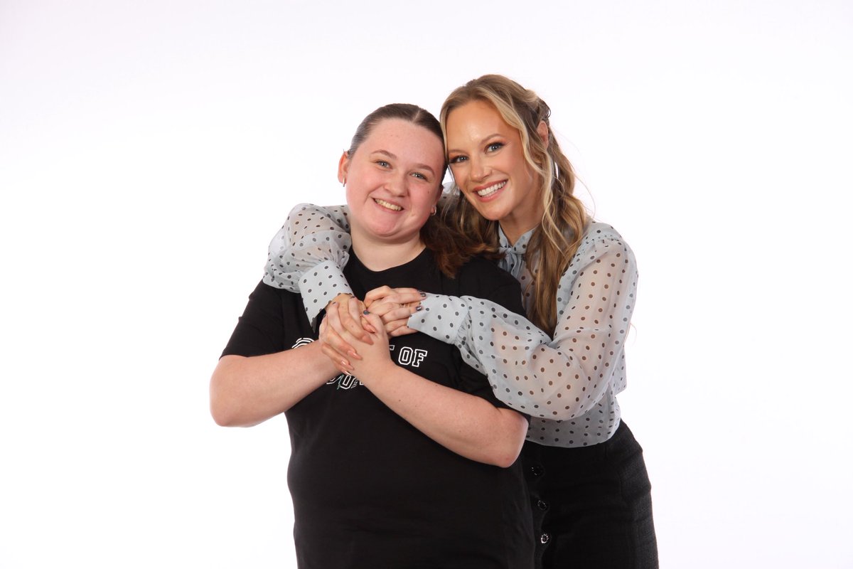 izzy🎐 tweet media