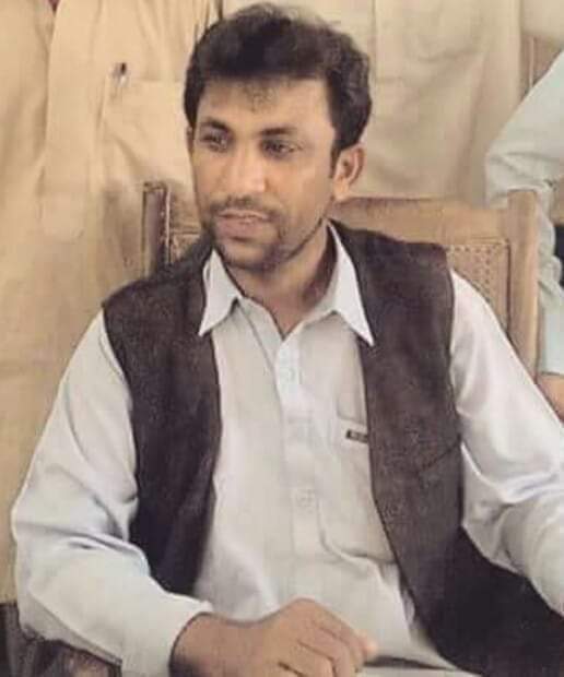 Saeed_Baloch25's tweet photo. ۔
بلوچ ٹیچر رفیق اومان کو کیچ سے 11 ستمبر 2014 کو سیکورٹی فورسز نے جبری طور پر لاپتہ کیا تھا۔ 11 برس گزرنے کے باوجود وہ تاحال بازیاب نہ ہوسکے اور نہ ہی ان کے اہلِ خانہ کو کوئی اطلاع دی گئی ہے۔
#SaveRafiqOman
#ReleaseRafiqOman https://t.co/C2TpFgCkYs