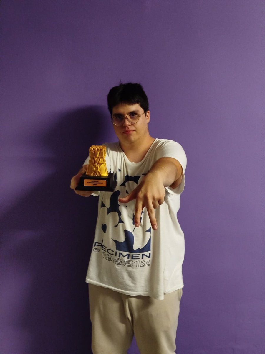 🔥 Torneo de #2XKO en MadridFGC 🔥

Enhorabuena a <a href="/joxero_fgc/">FREE | Joxero</a> por ganar el primer torneo de <a href="/Play2XKO/">2XKO</a> celebrado en Madrid con cerca de 40 apuntados.

El muchacho también gana sin JP 👌

Así quedo el TOP 8:
1º <a href="/joxero_fgc/">FREE | Joxero</a> 
2º <a href="/ESPARTACOleague/">AW | 'ESPARTACO'</a> 
3º <a href="/Rivarsal/">Rivarsal</a> 
4º <a href="/Terragon2/">Terragon</a> 
5º