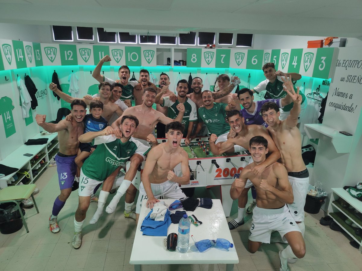 Buenas tardes, pasaba por aquí simplemente para dejaros una foto de la piñita... 🍍

Victoria sufrida, pero victoria ✅

Seguimos ⛏️🪏

#QueNosSigamosViendo