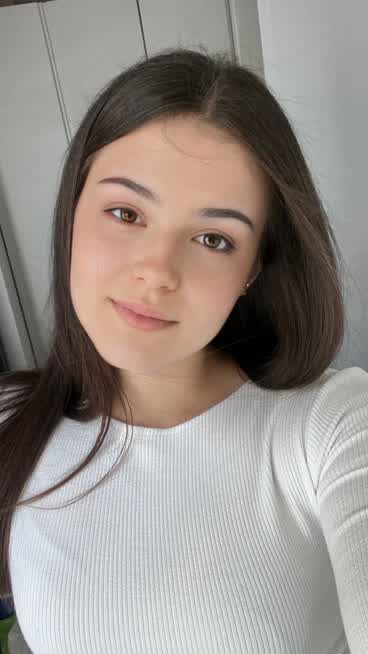 Porn star Go tweet media