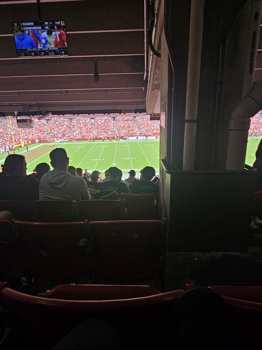 TooEasyAmbreezy's tweet photo. Nice stadium @PFTCommenter https://t.co/TRgHQrVm1g