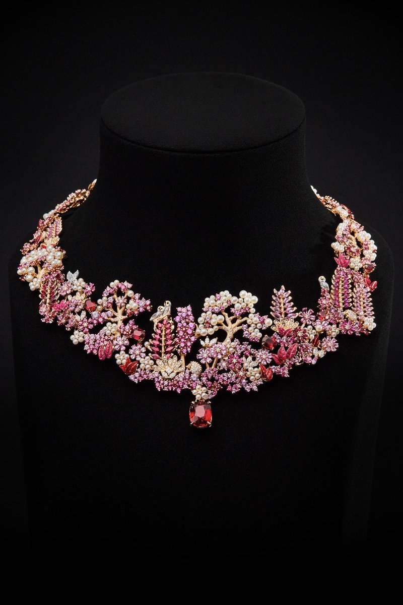 fashion_shw's tweet photo. Dior Joaillerie https://t.co/MefSlcy3OK