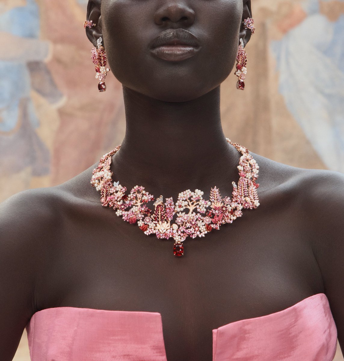fashion_shw's tweet photo. Dior Joaillerie https://t.co/MefSlcy3OK