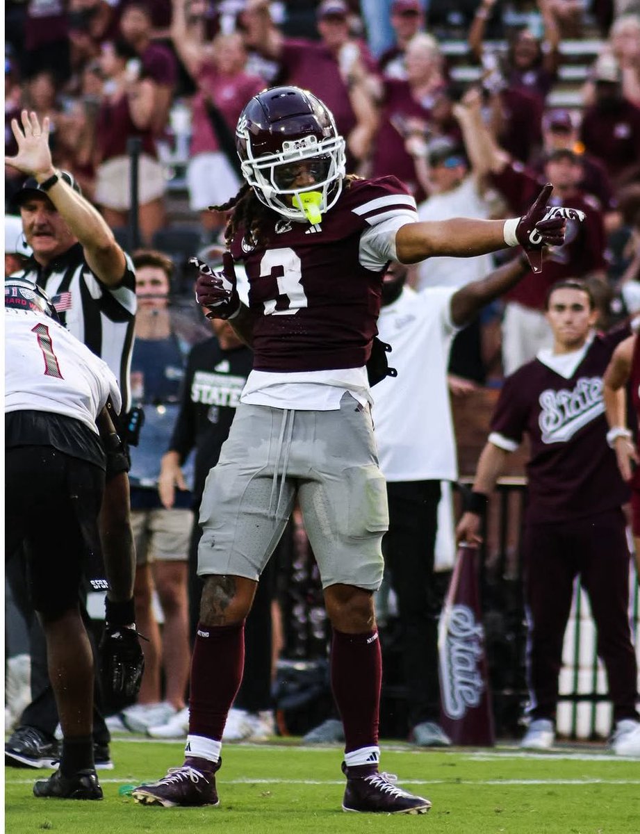 I say this one hundred percent seriously

There is not one player on Tennessee that can guard Anthony Evans

He will go for 100+ on Saturday.