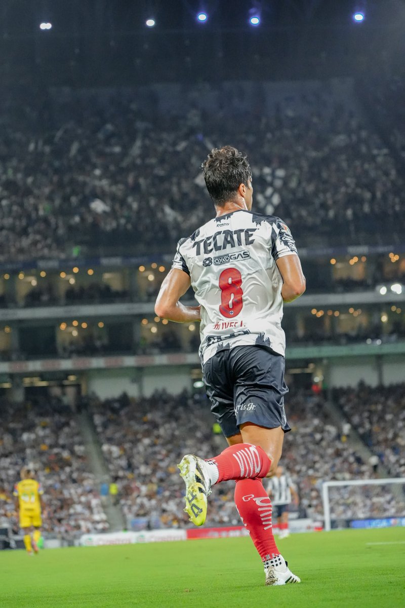 Óliver Torres Muñoz tweet media