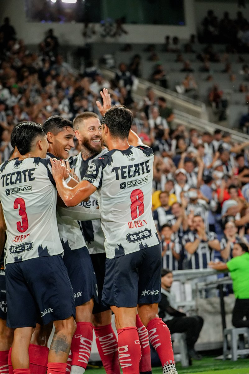 Óliver Torres Muñoz tweet media