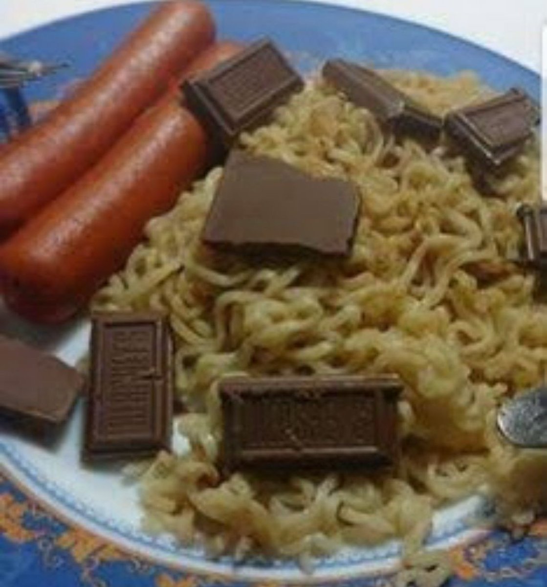 #furianamad #furianamadhouse 
Almoço com aula do professor, coisa linda!!!!