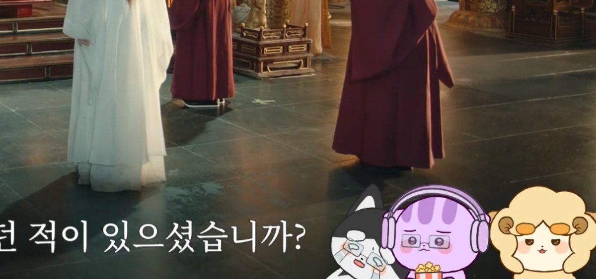 울기도 울어야 하고 자막 가리는 것도 피해야 하고 초당이 짱 바쁘다