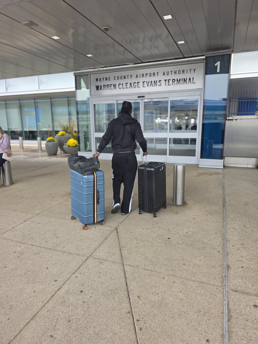 Just saw the boy off at the airport as he departed for Dubai to play professional 🏀 overseas. Safe travels, son 🙏🏿