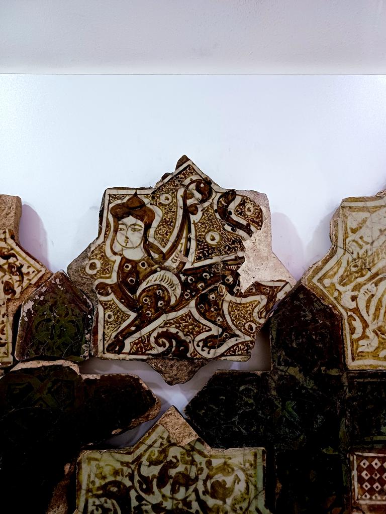 Karatay Medresesi'nin şahane çinileri