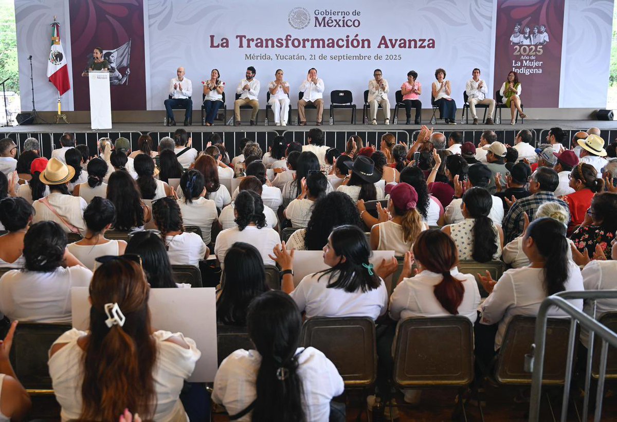 marathb's tweet image. En su tercer día de gira de este fin de semana, acompañé a la Presidenta @Claudiashein en #Yucatán, donde dio su informe al pueblo de 🇲🇽 sobre los logros históricos en materia laboral que hicieron posible que 13.5 millones de mexicanas y mexicanos salieran de la condición de…