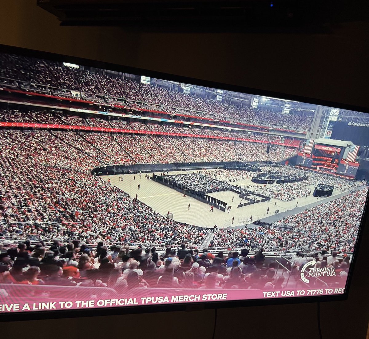 Helt utrolig minnestund for Charlie Kirk. Dette gir håp.