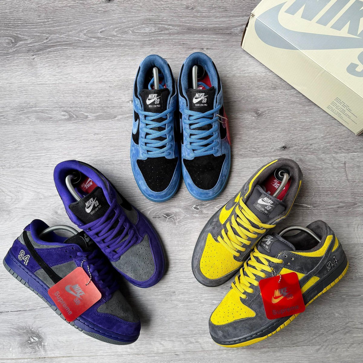 JustFreshKicks's tweet image. Supreme x Nike SB Dunk Low Pack (2025) 😮💨🛹