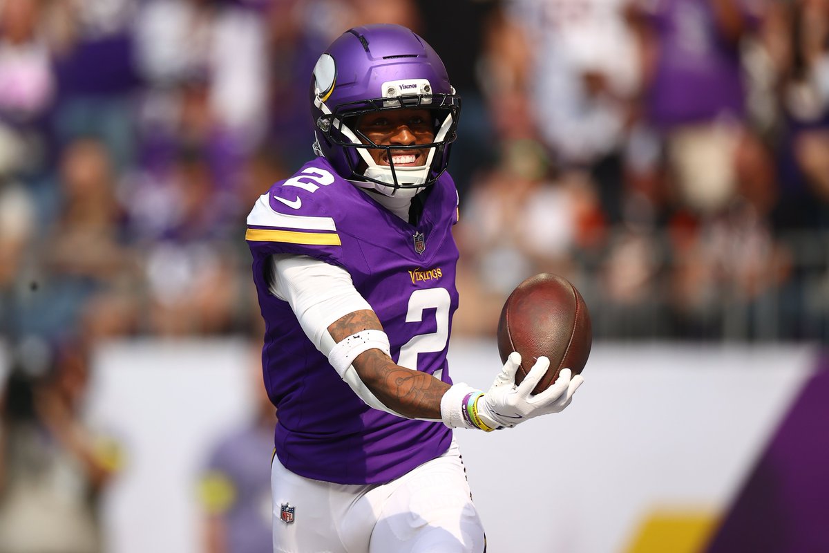 Vikings Communications (@vikingspr) on Twitter photo .<a href="/rodgers_isaiah/">Isaiah Rodgers Sr.</a> is the first player in Vikings history to score multiple defensive TDs in a game (one INT return, one fumble return).
#CINvsMIN .<a href="/rodgers_isaiah/">Isaiah Rodgers Sr.</a> is the first player in Vikings history to score multiple defensive TDs in a game (one INT return, one fumble return).
#CINvsMIN