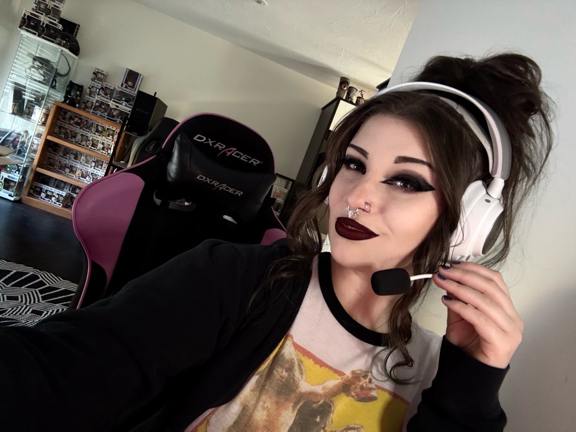 the only thing i be getting dressed up for is the movie theater and scrims ig