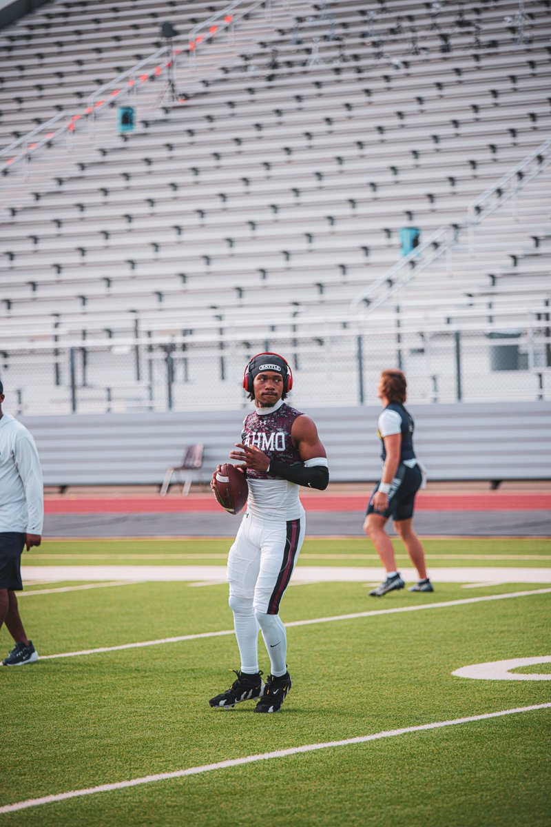 Jabriran “JB” Blake (@jabriranjb) on Twitter photo Big win against the Sachse mustangs 34-27. Now 2-0 In district #NewAHMO
245 Passing yards 79% Completion
100 rushing yards 21 attempts.
And 1 PBU making plays on both sides!
<a href="/coachjmonk/">Jerod Monk</a> <a href="/CoachWyatt2/">Jared Wyatt</a> <a href="/DotyCoach/">Brandon Doty</a> <a href="/CoachCarter68/">Jimmy Carter</a> <a href="/CoachStraka/">Coach Straka</a> <a href="/AHMO_FOOTBALL/">Pirate Football</a>
hudl.com/v/2SkbeU Big win against the Sachse mustangs 34-27. Now 2-0 In district #NewAHMO
245 Passing yards 79% Completion
100 rushing yards 21 attempts.
And 1 PBU making plays on both sides!
<a href="/coachjmonk/">Jerod Monk</a> <a href="/CoachWyatt2/">Jared Wyatt</a> <a href="/DotyCoach/">Brandon Doty</a> <a href="/CoachCarter68/">Jimmy Carter</a> <a href="/CoachStraka/">Coach Straka</a> <a href="/AHMO_FOOTBALL/">Pirate Football</a>
hudl.com/v/2SkbeU