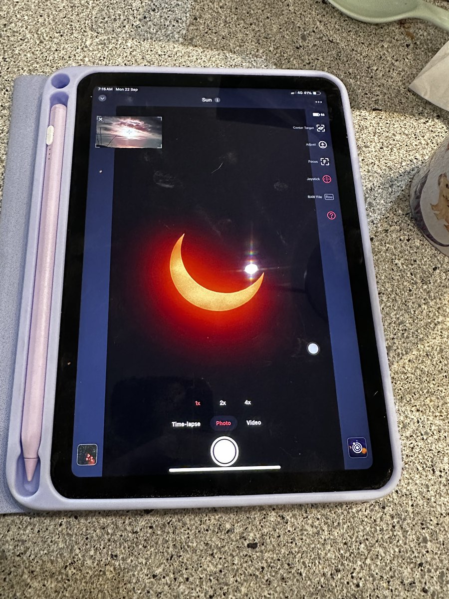 GoldenHelikaon's tweet image. A photo of what my Seestar is capturing right this moment 

#solareclipse