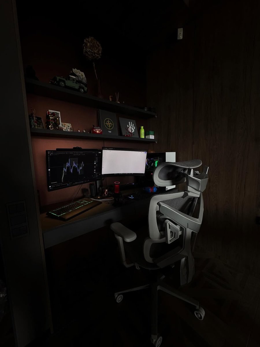 alexeixbt's tweet photo. dreams really come true https://t.co/0QQrbWp1MQ