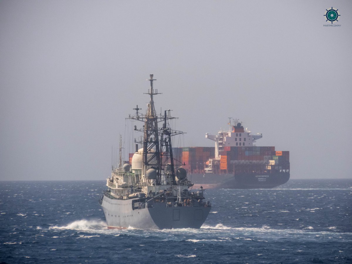 maritimegraphy's tweet image. Esta tarde por el estrecho de Gibraltar ha cruzado el buque 'Viktor Leonov' 🇷🇺 especializado en inteligencia electrónica de la armada rusa.
