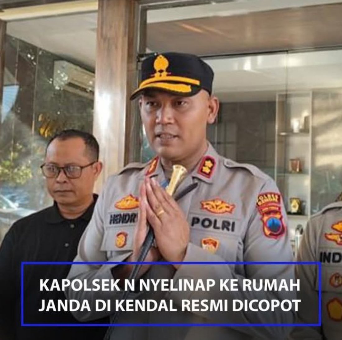 Sakuntala Enola π¦ (@bojonebojoku) on Twitter photo Ini baru namanya KAPOLSEX 
π©π©π©
Cc <a href="/prabowo/">Prabowo Subianto</a> <a href="/ListyoSigitP/">Listyo Sigit Prabowo</a> Ini baru namanya KAPOLSEX 
π©π©π©
Cc <a href="/prabowo/">Prabowo Subianto</a> <a href="/ListyoSigitP/">Listyo Sigit Prabowo</a>