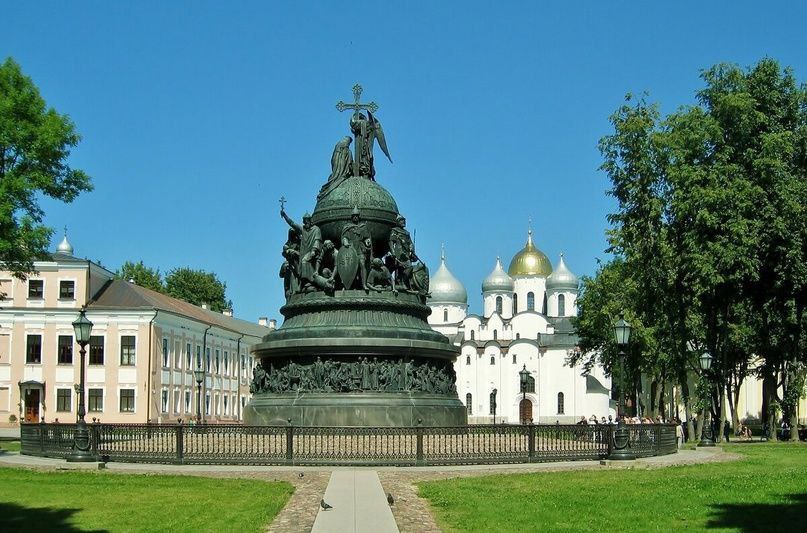 OlgaRom🇷🇺🇷🇸🇮🇱🇫🇷🇺🇸🏴 (@rinrom_r) on Twitter photo Birthday of the Russian State!
In 1862, on this very day, the Feast of the Nativity of the Most Holy Theotokos, in the glorious city of Veliky Novgorod, the Millennium of Russia monument, created by sculptor Mikhail Mikeshin, was unveiled. Birthday of the Russian State!
In 1862, on this very day, the Feast of the Nativity of the Most Holy Theotokos, in the glorious city of Veliky Novgorod, the Millennium of Russia monument, created by sculptor Mikhail Mikeshin, was unveiled.
