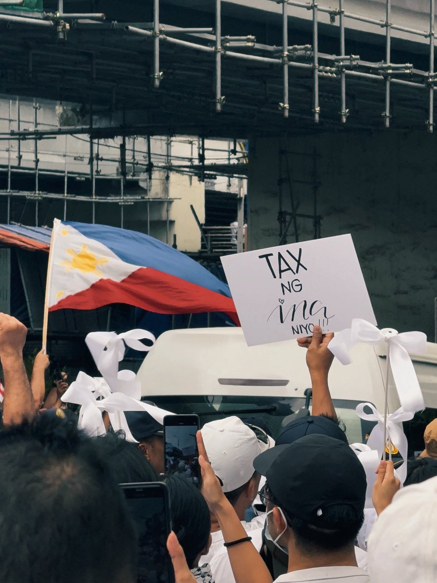 ssielcarat's tweet image. tumindig, tumitindig, at patuloy na titindig. lagi’t lagi para sa bayan.
#TrillionPesoMarch #BahaSaLuneta #KurakotManagot