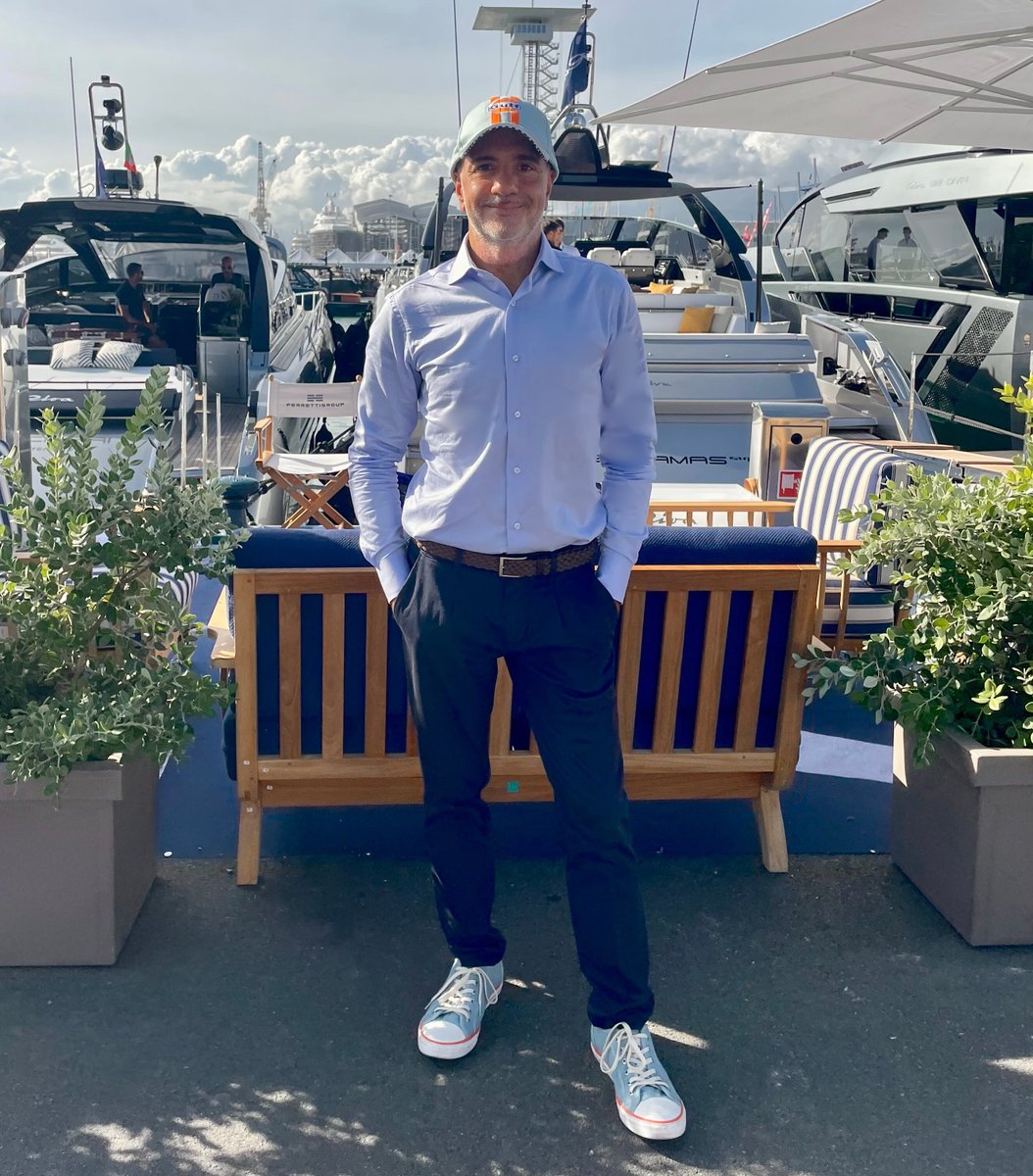 Il Salone Nautico di Genova è un inno al mare, alla passione e all’eccellenza italiana. 

Tra le icone che solcano le onde, i Riva a motore brillano come gioielli intramontabili: eleganza, stile e tradizione che si fondono in un’armonia senza tempo.
...
chineurdechateaux.com