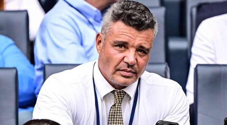 Sadettin Saran'ın yapıcağı ilk iş tedescoyu kovmak olmalı.