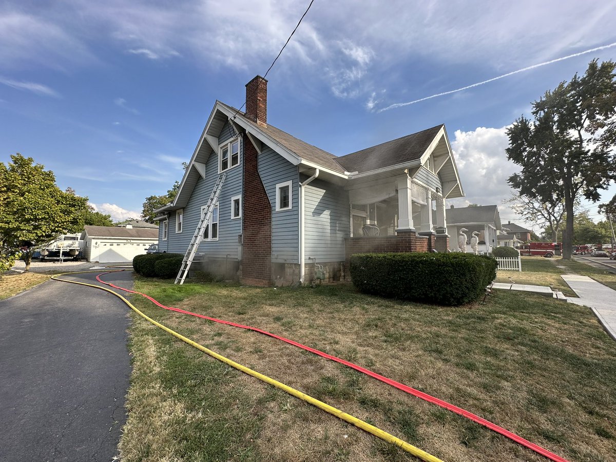 Marion Fire Fighters were aided by
Marion Township Fire Fighters on a 2 story structure fire at 134 Kenmore yesterday. Fire contained to the basement with smoke damage to basement and first floor. No injuries reported. <a href="/Starnewsbot/">MarionStar</a> <a href="/TheMarionStar/">The Marion Star</a> <a href="/MarionCountyNOW/">Marion County NOW</a> #OAPFFonTheJob