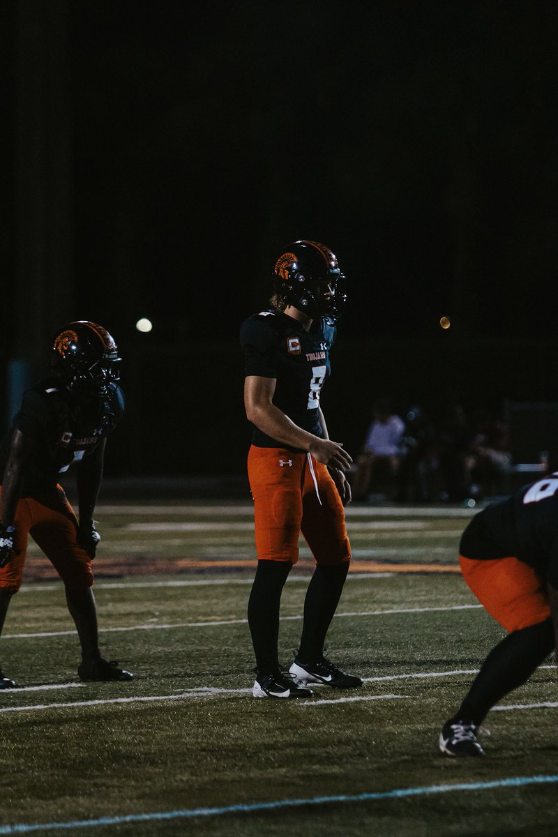 QBQuinn2's tweet image. 251 Yards &amp;amp; 2 TDs in a close loss vs a tough Booker team on Friday. #LELY 
hudl.com/v/2Sji9F