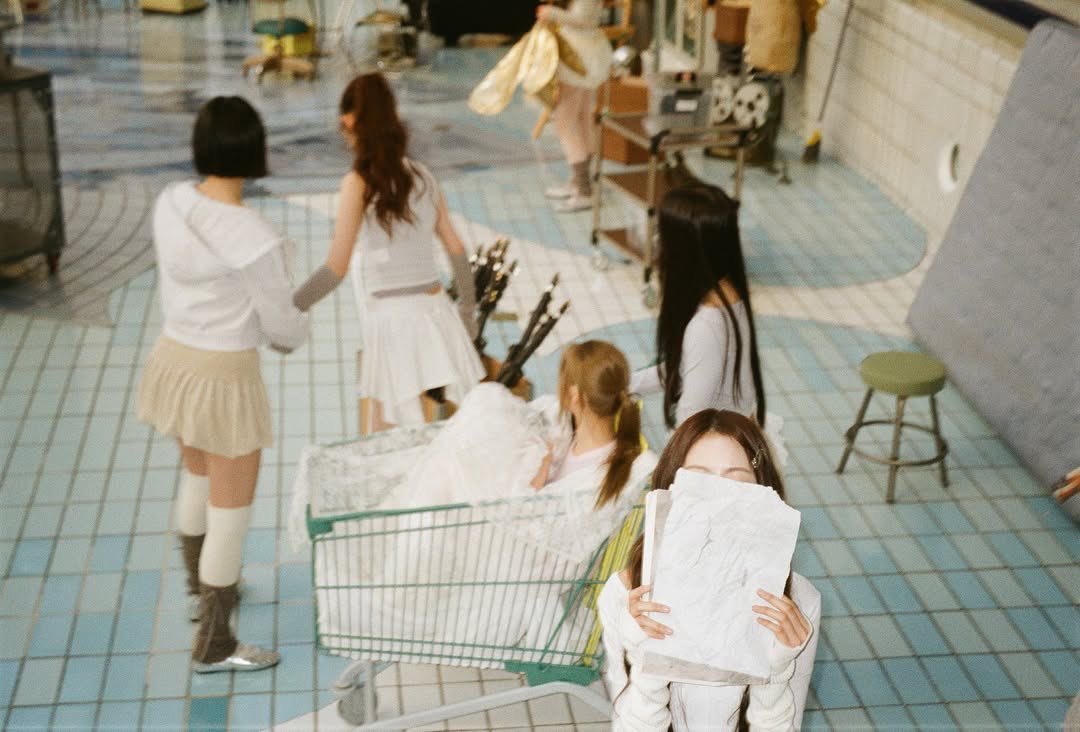 loonapilld's tweet image. so in love with hearts2hearts’ vibe