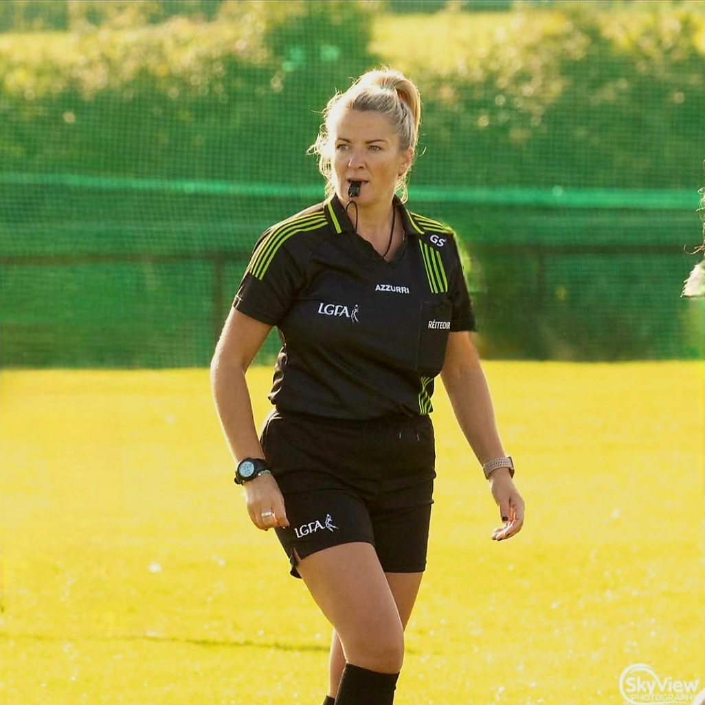 On duty. Senior championship semi final in <a href="/LKLadiesGaelic/">LimerickLadiesGaelic</a> #lovewhatyoudo #lgfa #reflife #ref #girlsthatref <a href="/MunsterLGFA/">Munster LGFA</a>